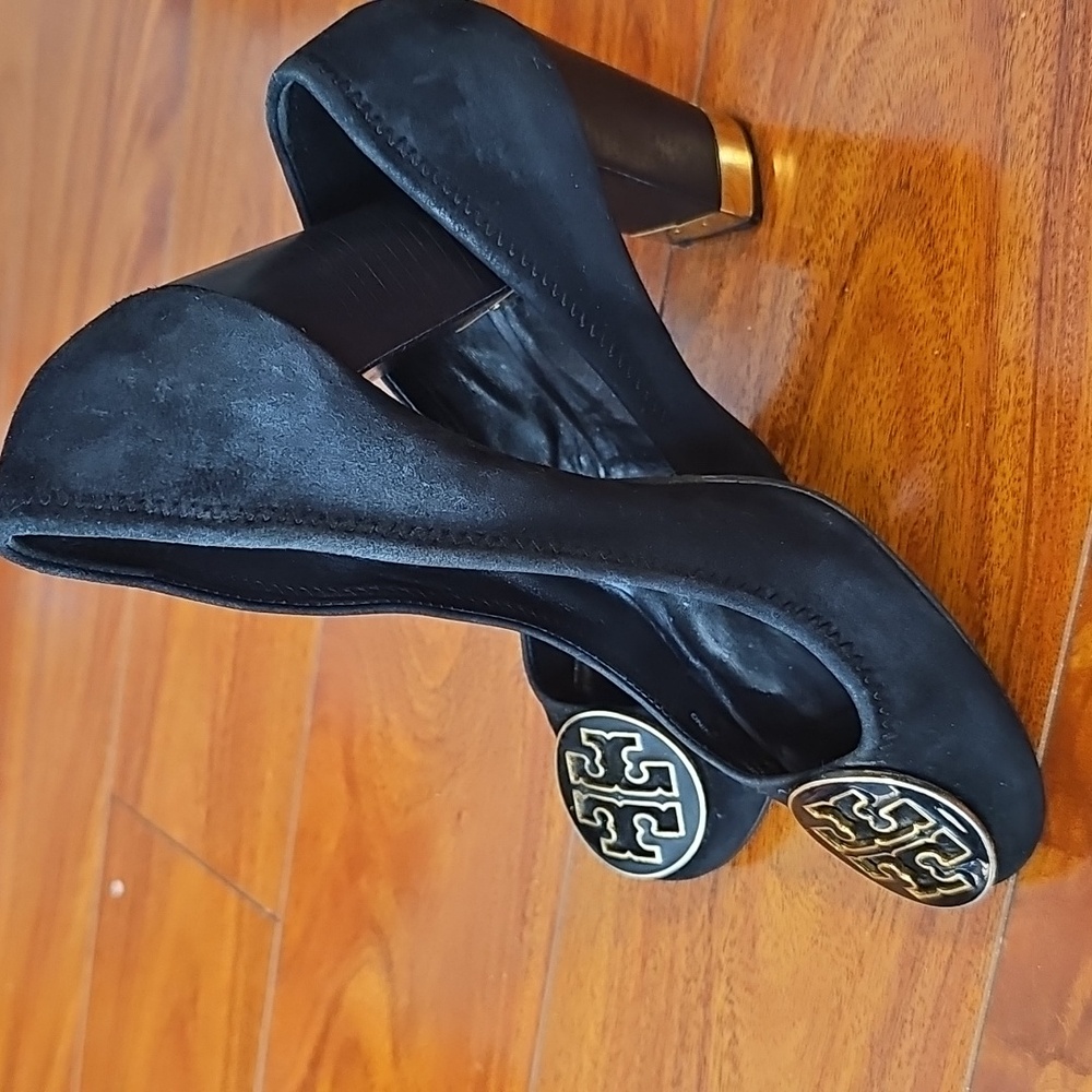 Tory Burch “Maddie” Suede Pumps — Elegant Block Heel Classic Sz 7.5 - Picture 11 of 13
